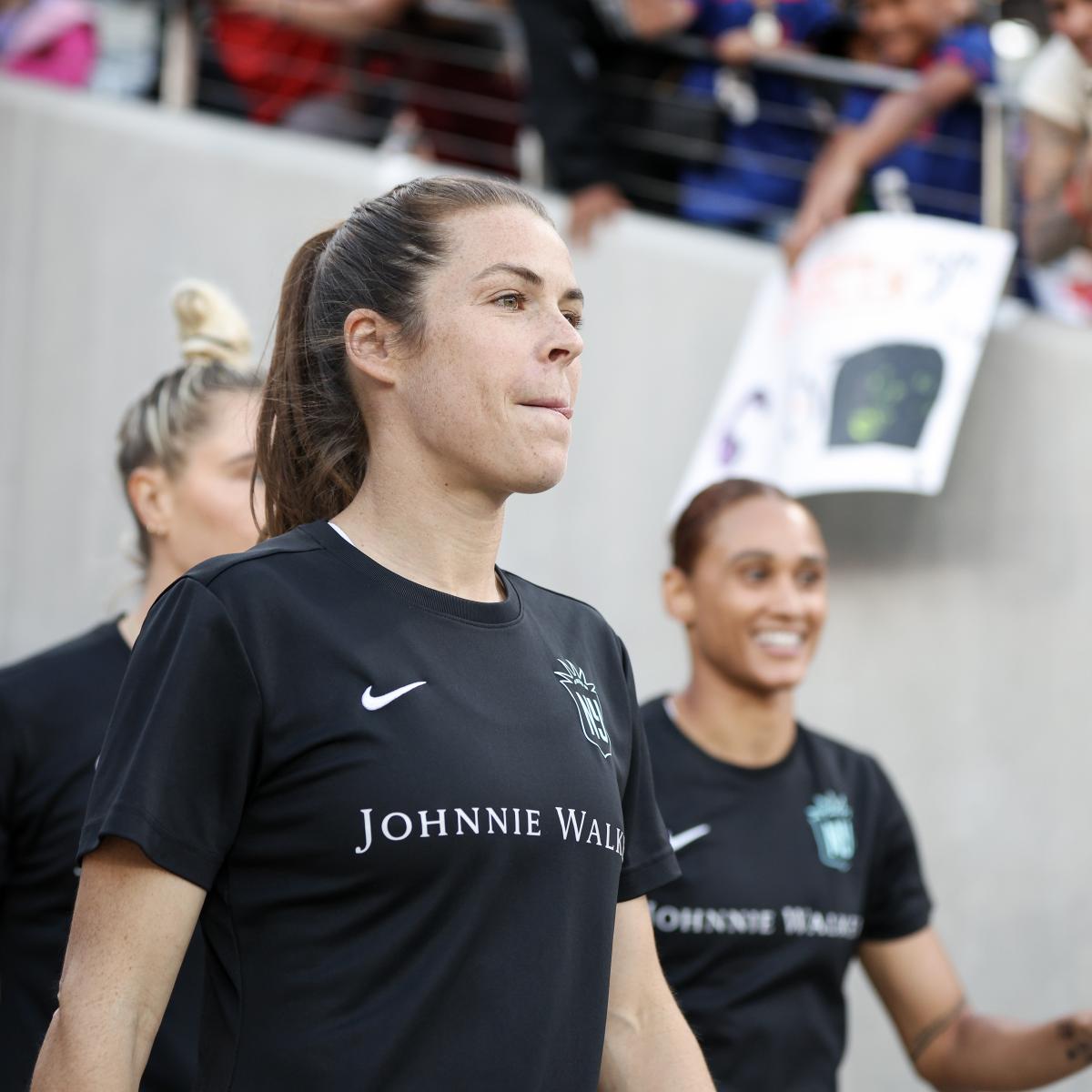 Kelley O'Hara training dummy video