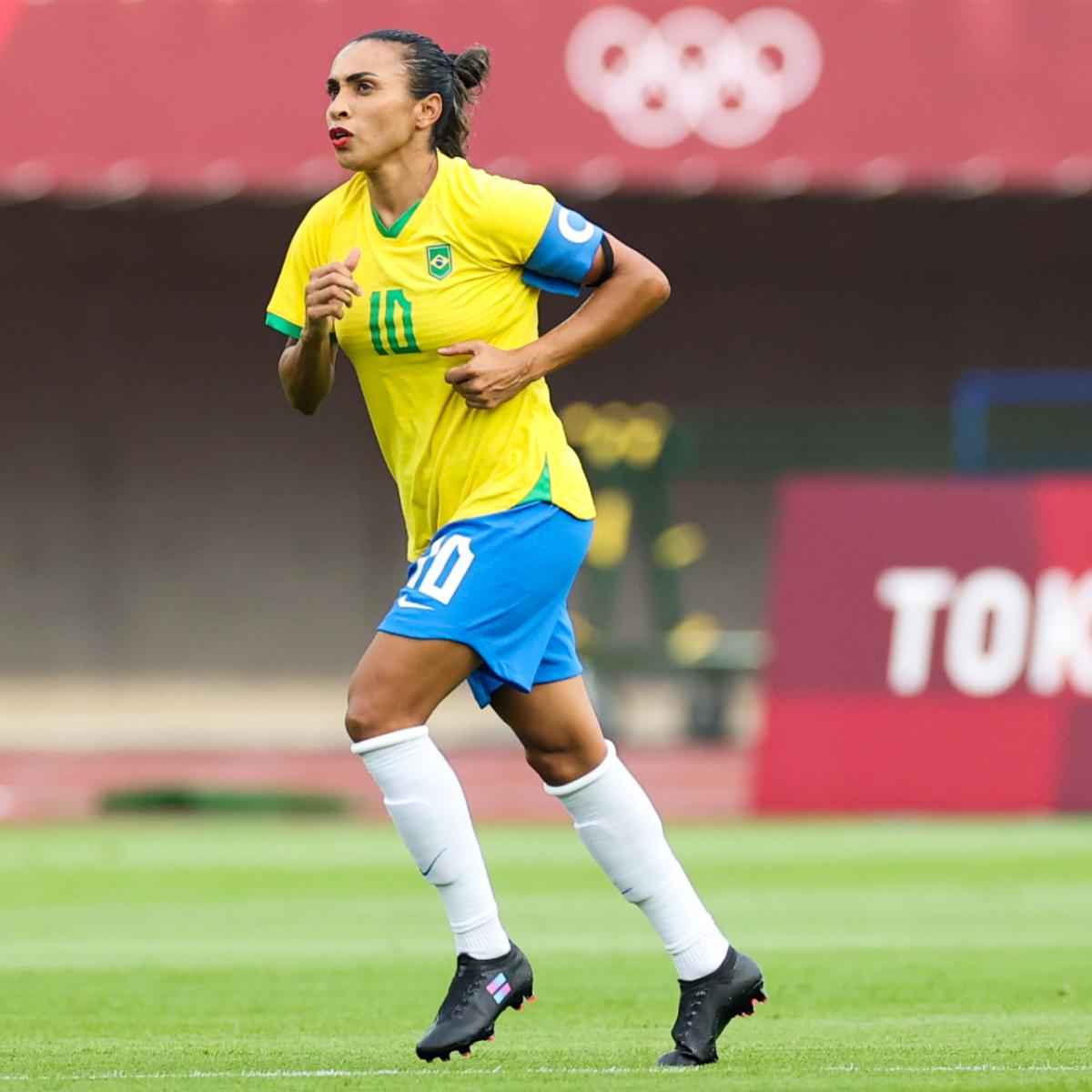 Marta retiring from national team