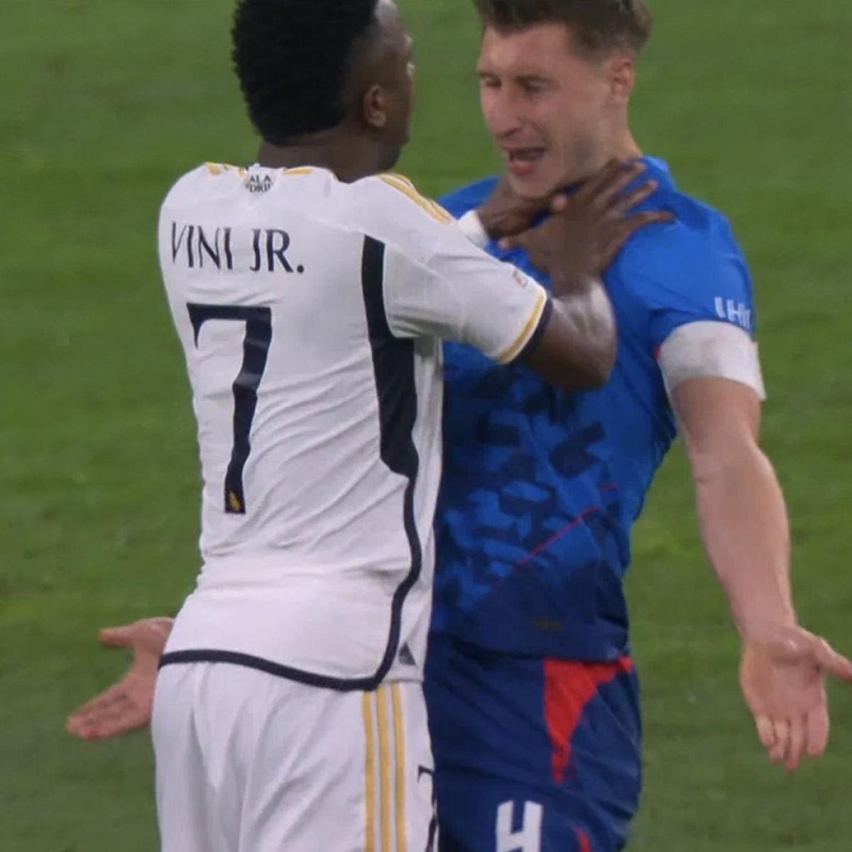 Vini Jr yellow card vs Leipzig