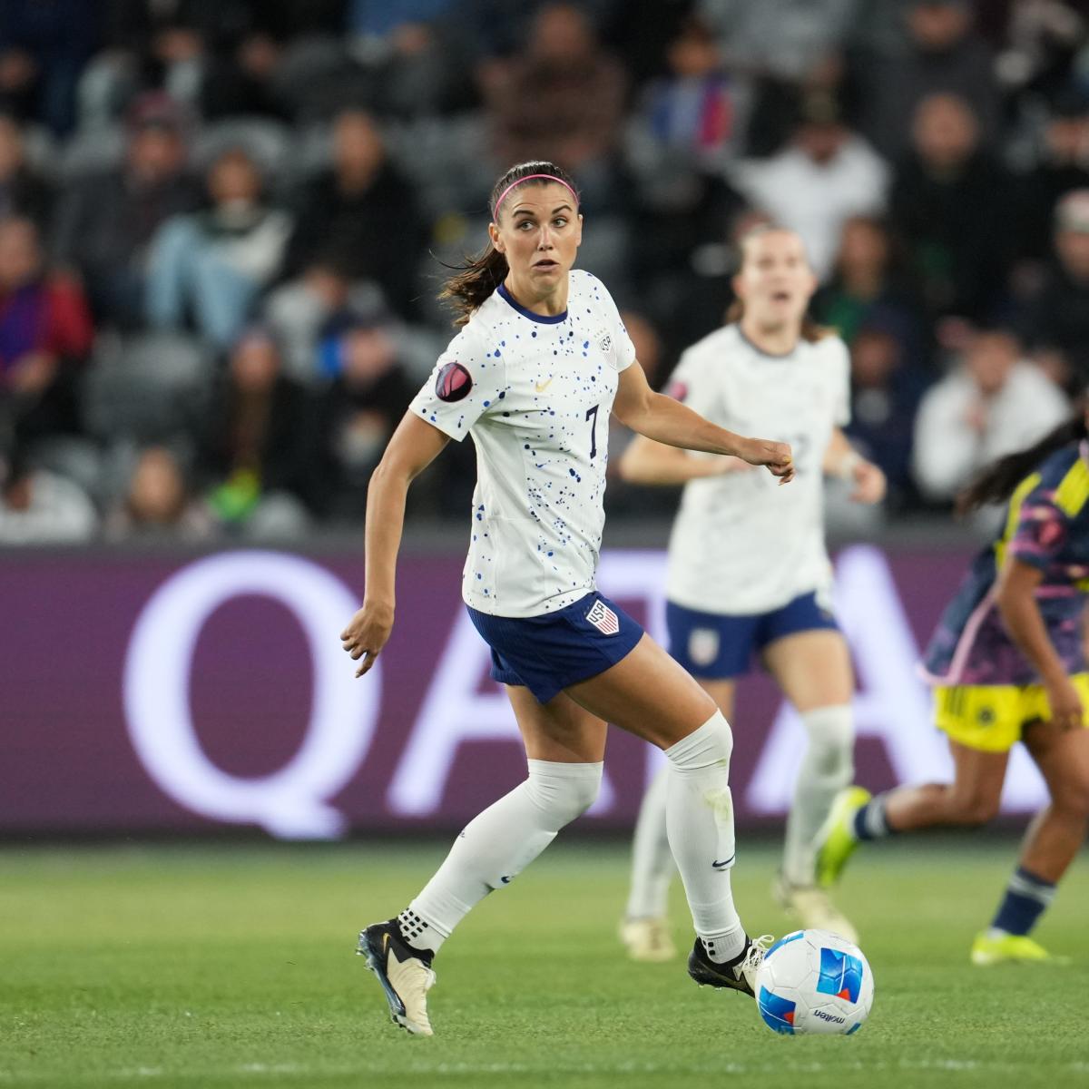 Alex Morgan miss vs Colombia