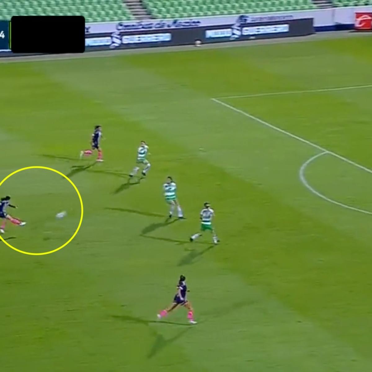 Gol de Aylin Aviléz