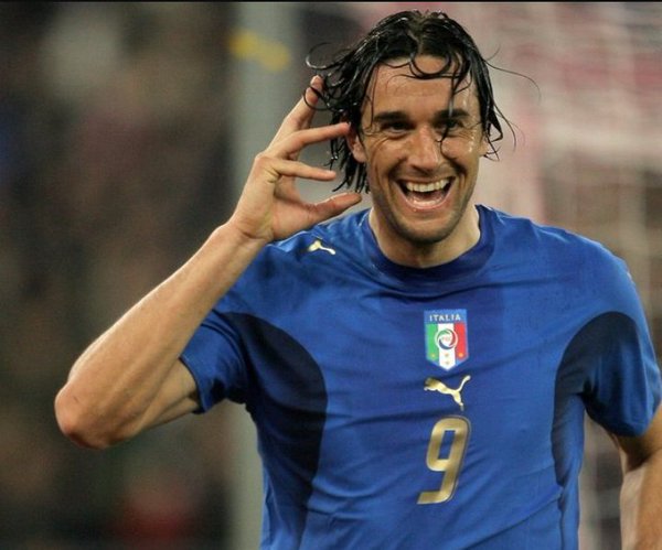 Luca Toni Says Farewell To Football With A Gorgeous Panenka Penalty