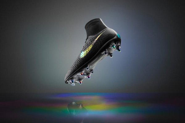 Nike Anti-Clog Technology Boots